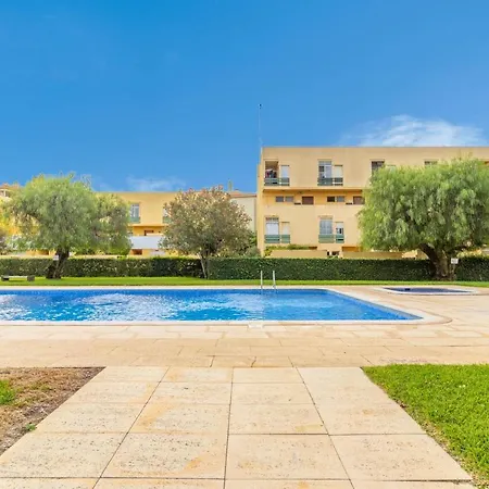 2 Bedroom Vilamoura Dream Apartment *